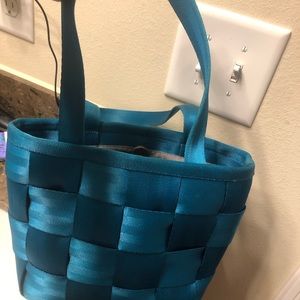 Seatbelt handbag